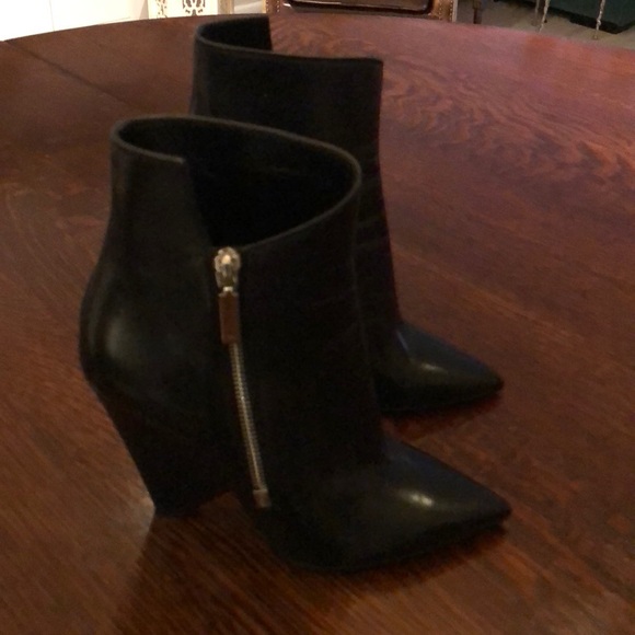 saint laurent niki ankle boots